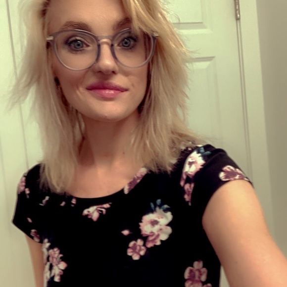 Meet your Posher, Janice - Picture 3 of 11